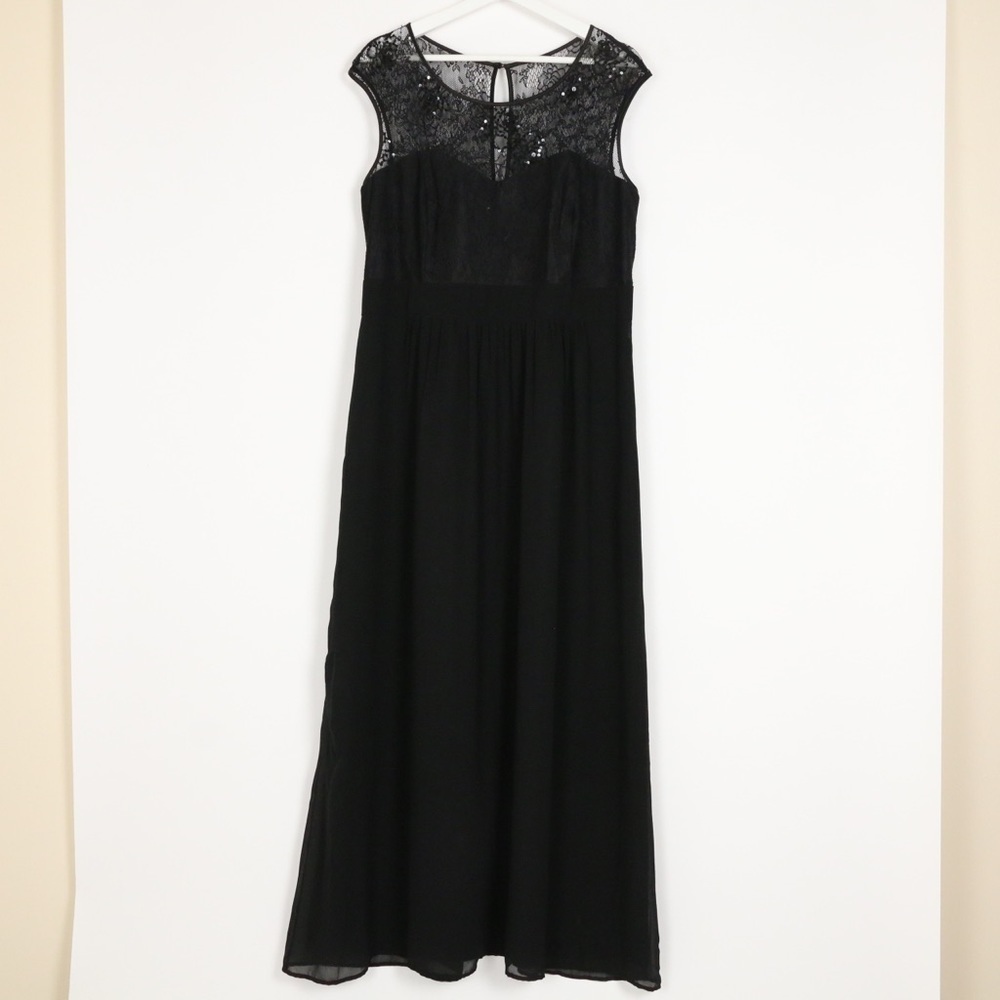 City Chic Lace Maxi Dress